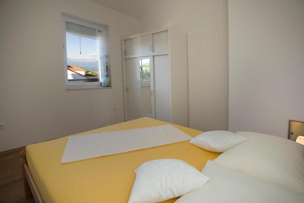 Apartments Panorama With Seasonal Pool Slatine Luaran gambar