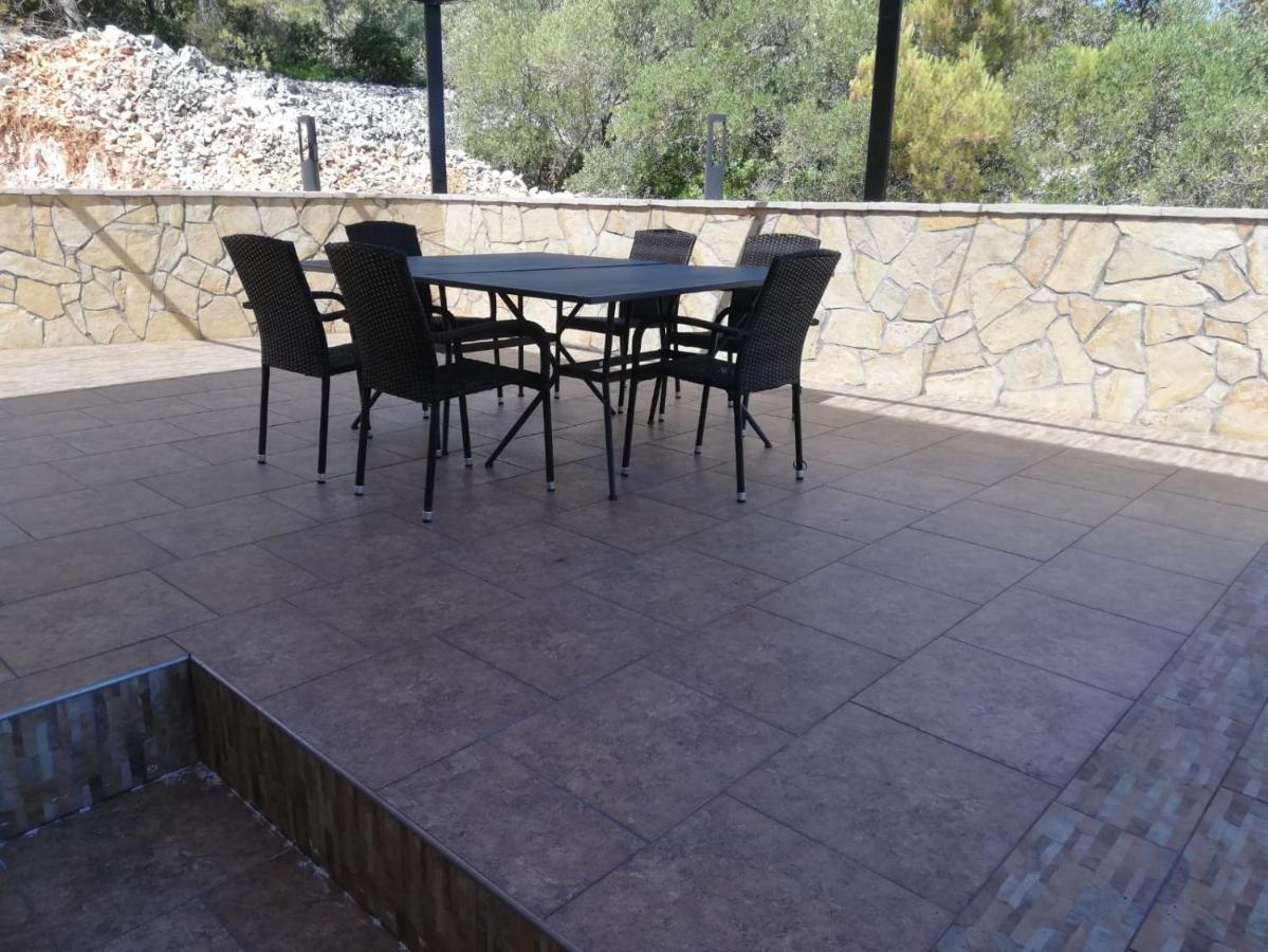 Apartments Panorama With Seasonal Pool Slatine Luaran gambar