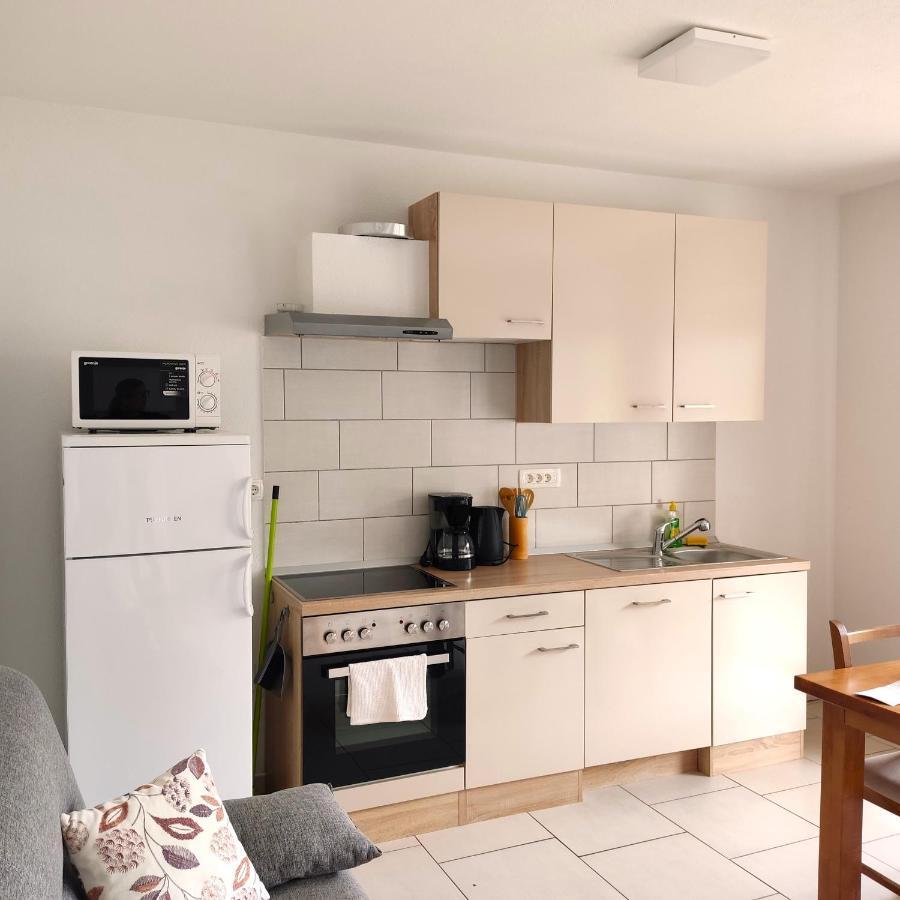 Apartments Panorama With Seasonal Pool Slatine Luaran gambar